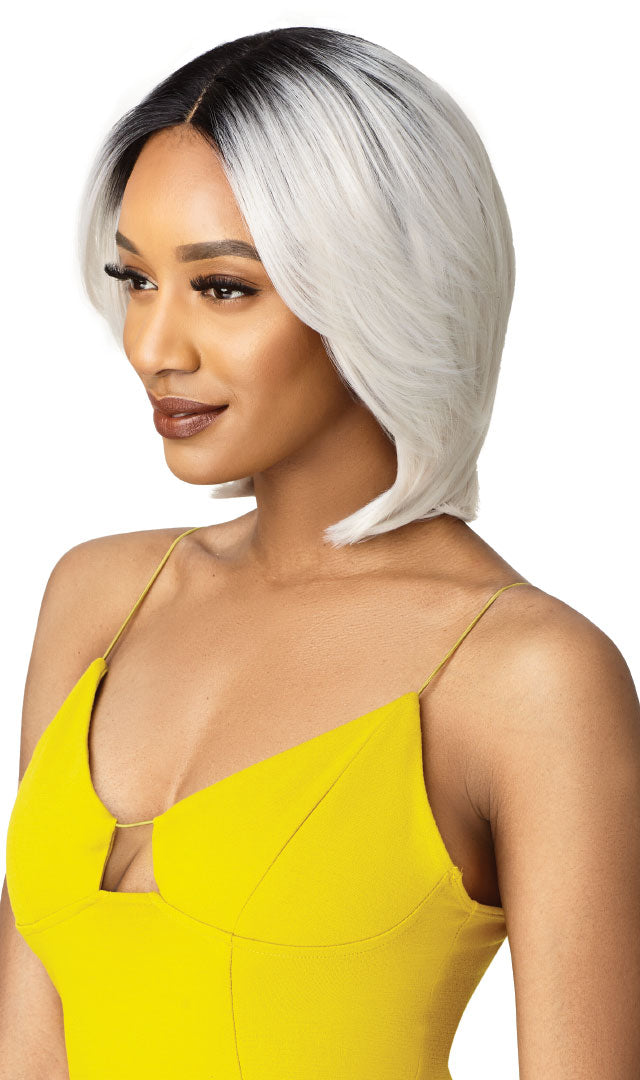 Outre The Daily Wig Hand-Tied Lace Part Wig Goldie