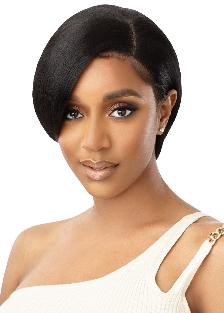 Outre Lace Front Wig - Perfect Hair Line 13X4 - Luxy